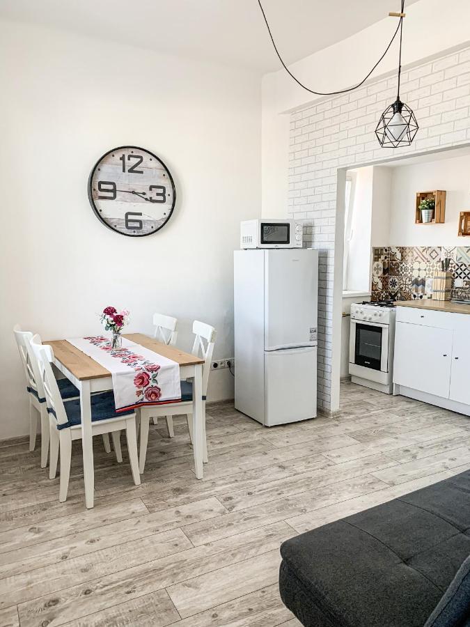 Charming Apartment In Paradise Called Bratislava Exterior photo