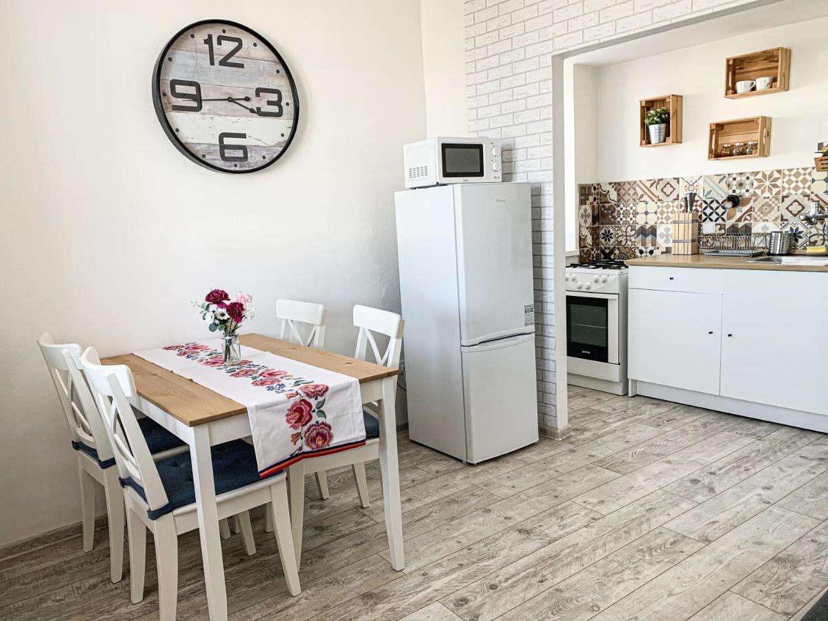 Charming Apartment In Paradise Called Bratislava Exterior photo